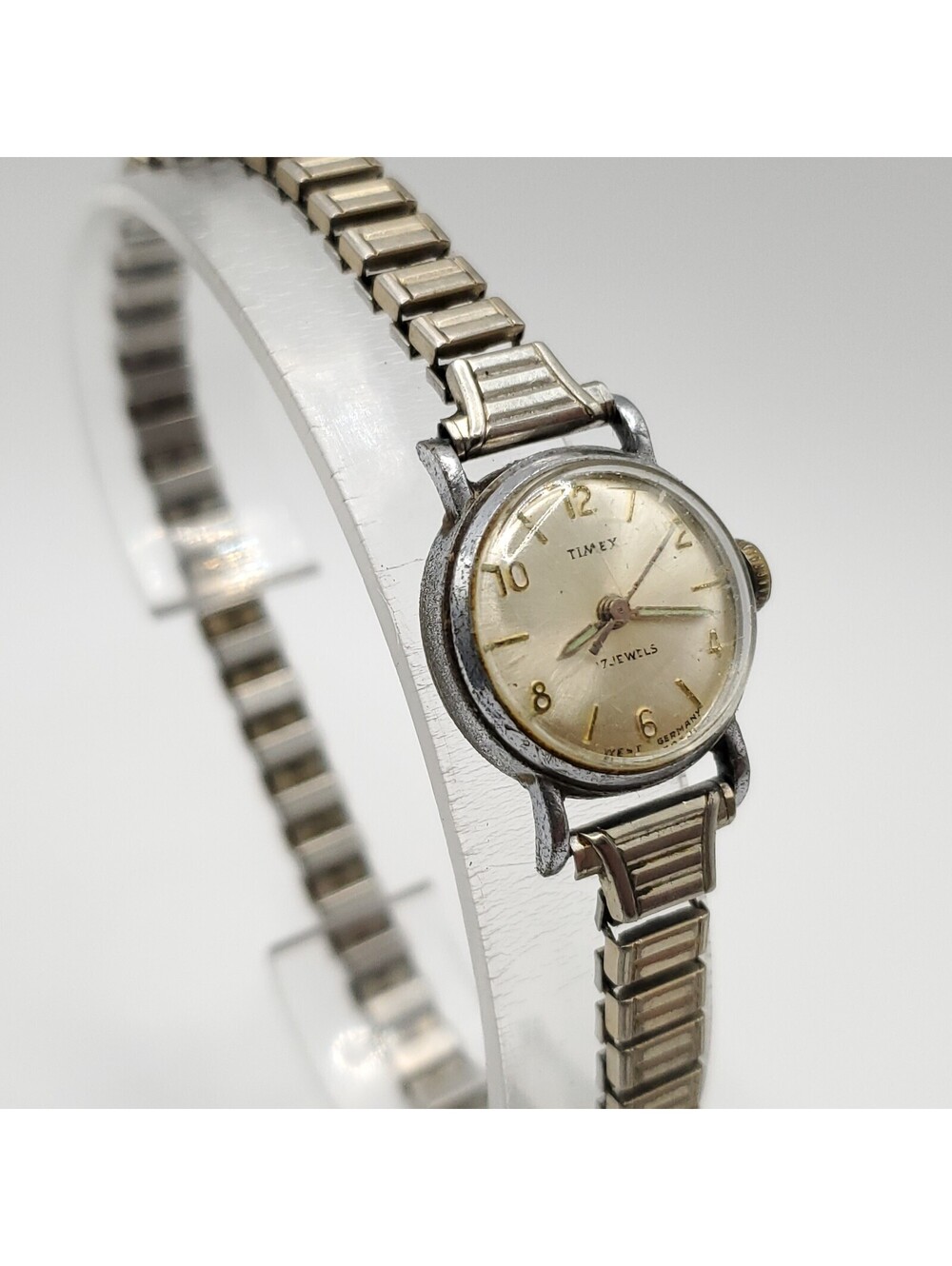 Vintage Timex West Germany 17J Mechanical Womens Watch 18mm For Parts Or Repair